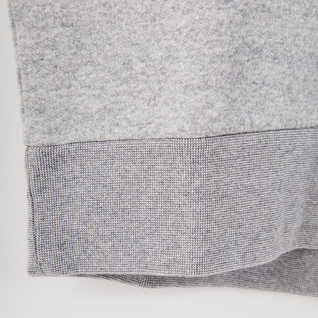 THE SHINZONE [ザ シンゾーン] ハイネックコモンスウェット [25AMSCU11] 06 GRAY