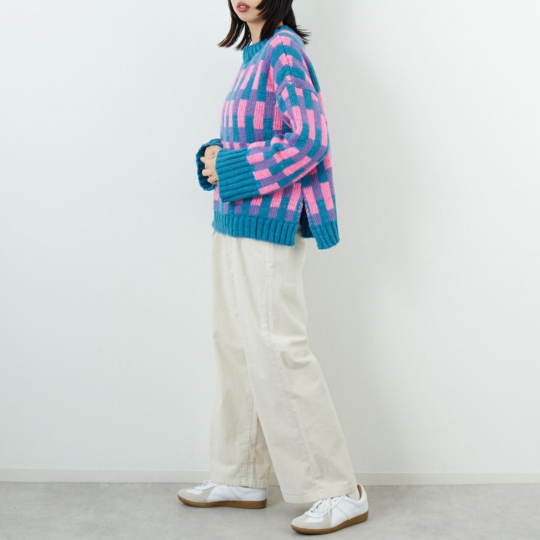 SOMETHING [サムシング] 別注 ベルト付きタックワイドパンツ [SN765W-JF] 9534 IVORY &&モデル身長：162cm 着用サイズ：XS&&