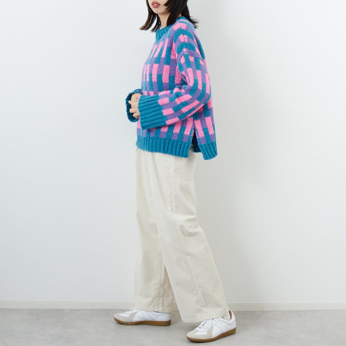 SOMETHING [サムシング] 別注 ベルト付きタックワイドパンツ [SN765W-JF] 9534 IVORY &&モデル身長：162cm 着用サイズ：XS&&