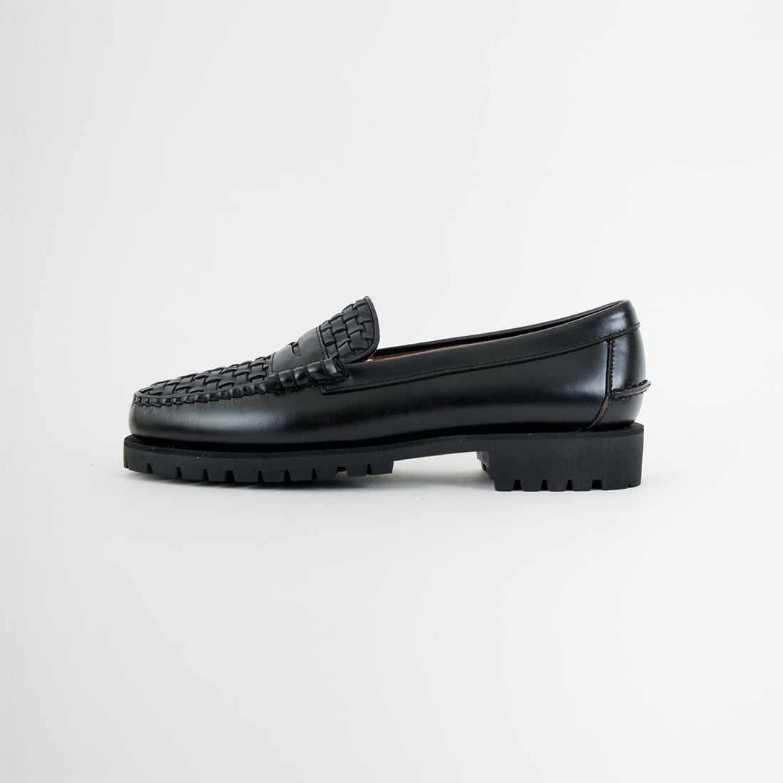 902 BLACK