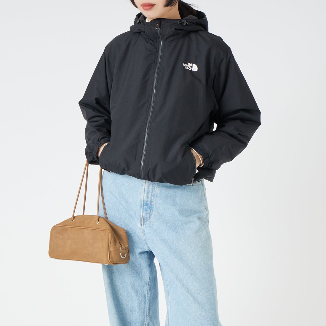 THE NORTH FACE [ザ ノースフェイス] コンパクトノマドジャケット [NPW72531] K &&モデル身長：162cm 着用サイズ：M&&