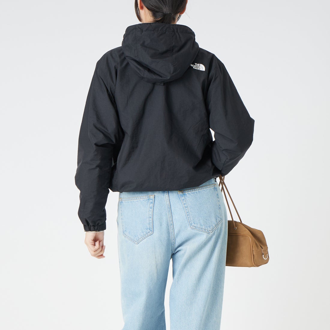 THE NORTH FACE [ザ ノースフェイス] コンパクトノマドジャケット [NPW72531] K &&モデル身長：162cm 着用サイズ：M&&