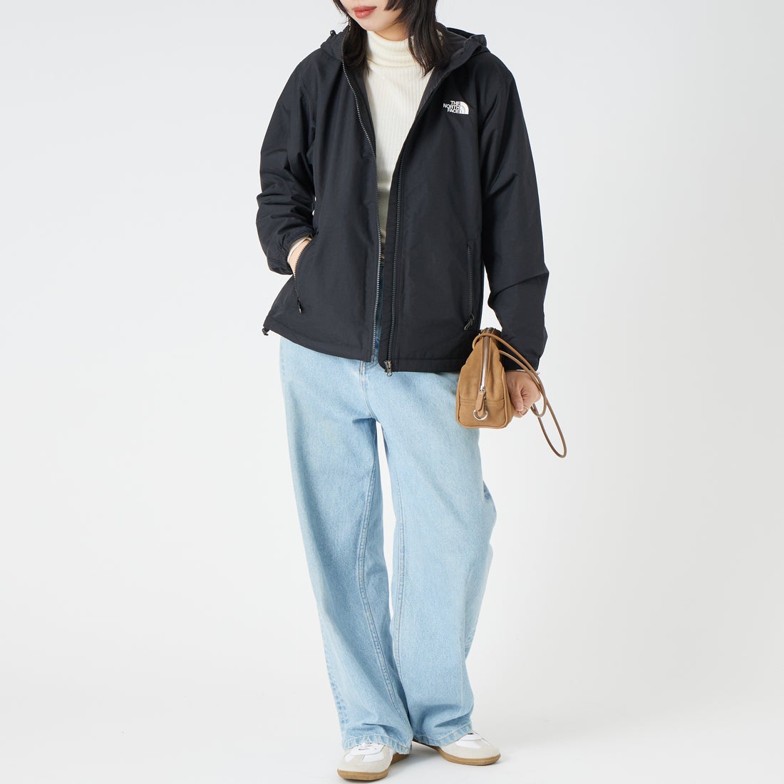 THE NORTH FACE [ザ ノースフェイス] コンパクトノマドジャケット [NPW72531] K &&モデル身長：162cm 着用サイズ：M&&