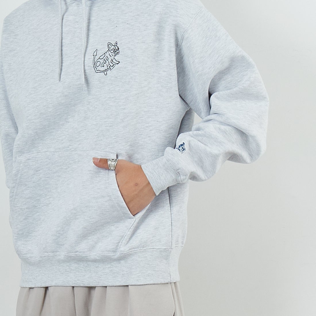 The Endless Summer [エンドレスサマー] バンダナ刺繍 ビッグスウェットパーカー [C-25774301] 06 OATMEAL &&モデル身長：179cm 着用サイズ：M&&