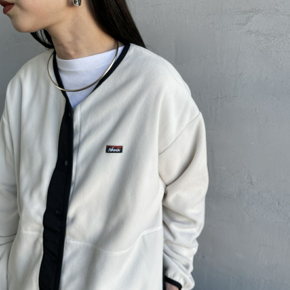 NANGA [ナンガ] エアウォーム フリースカーディガン [N2531-1P113B] IVO &&モデル身長：150cm 着用サイズ：WM&&