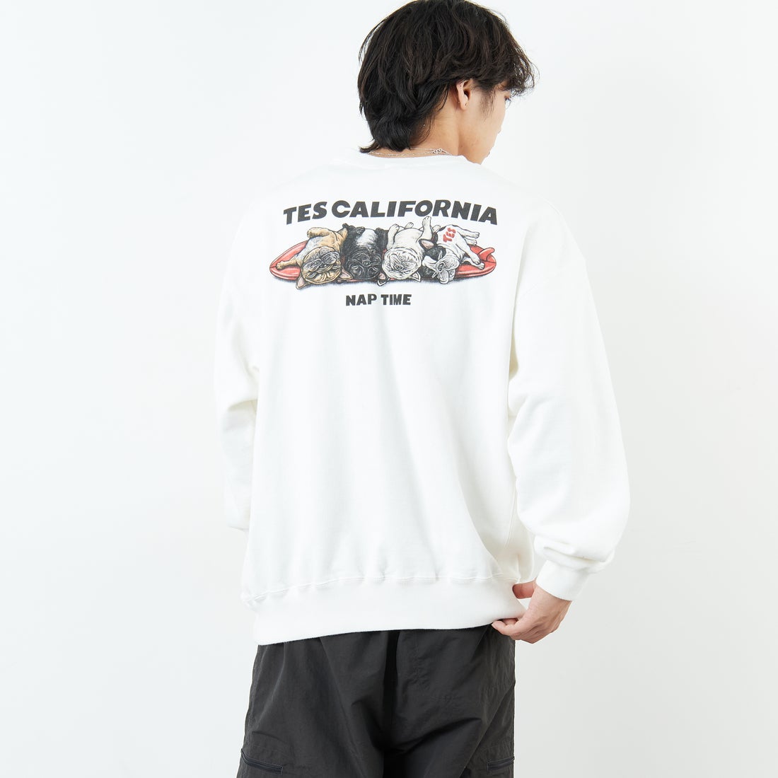 WHITE&&モデル身長：179cm 着用サイズ：XL&&