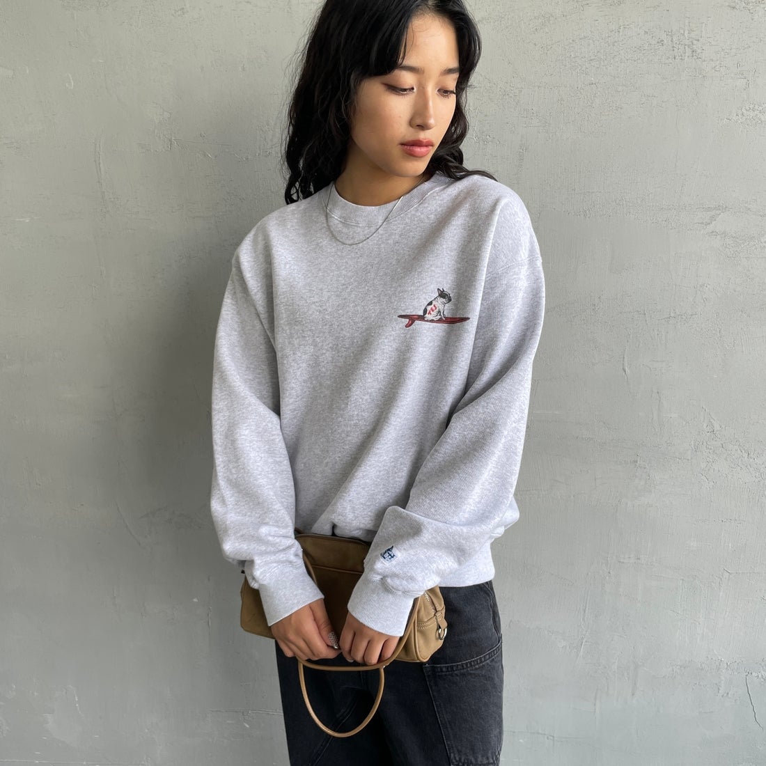 The Endless Summer [エンドレスサマー] 別注 NAP TIME クルーネックスウェット [FH-25774502-JF] GRAY &&モデル身長：162cm 着用サイズ：S&&