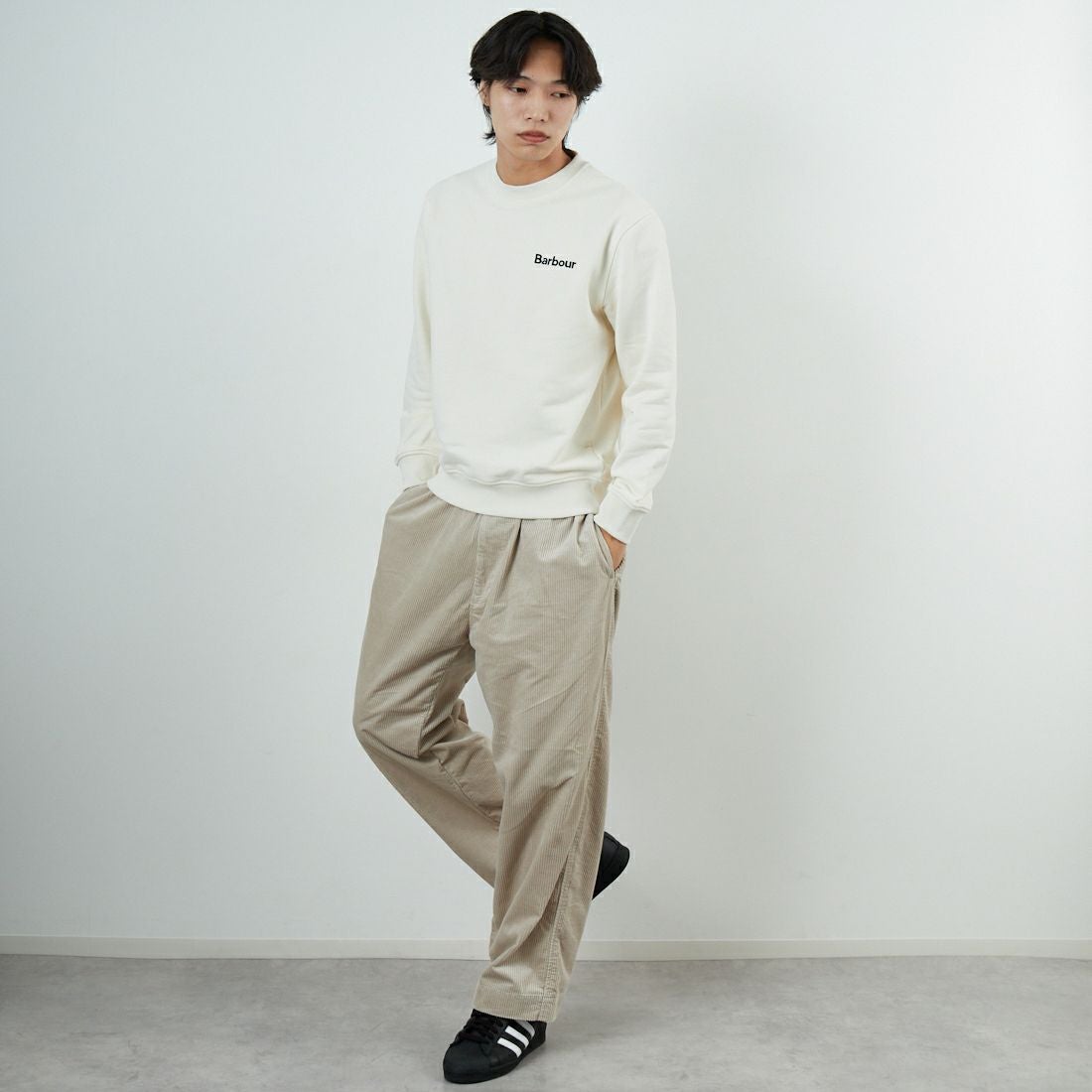 Barbour [バブアー] Allenby ワンポイントロゴスウェット [MOL0721] WH32 &&モデル身長：179cm 着用サイズ：M&&