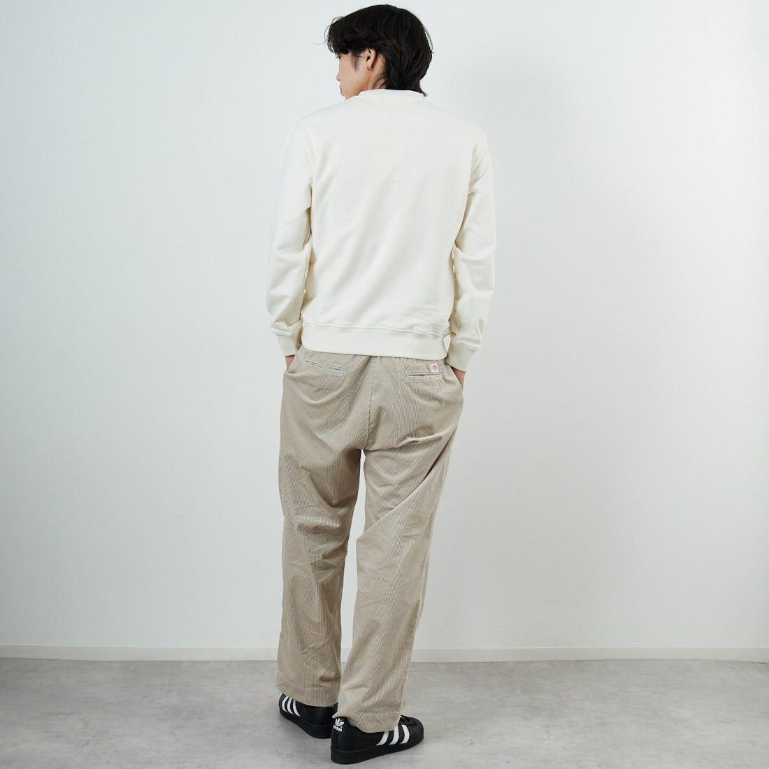 Barbour [バブアー] Allenby ワンポイントロゴスウェット [MOL0721] WH32 &&モデル身長：179cm 着用サイズ：M&&