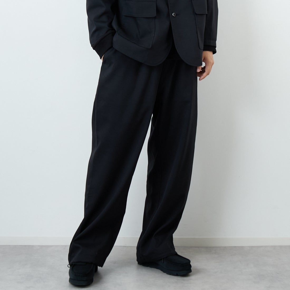 BLACK&&モデル身長：179cm 着用サイズ：3&&