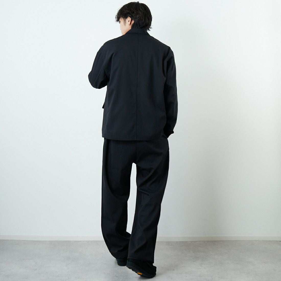 PERS PROJECTS [パースプロジェクト] 別注 イージースラックス [25FW-23093-JF]BLACK &&モデル身長：179cm 着用サイズ：3&&