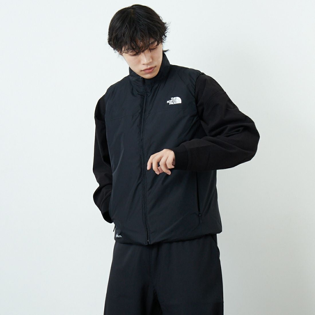 THE NORTH FACE [ザ ノースフェイス] GTXアクションインサレーテッドベスト [NY82580] K &&モデル身長：179cm 着用サイズ：M&&