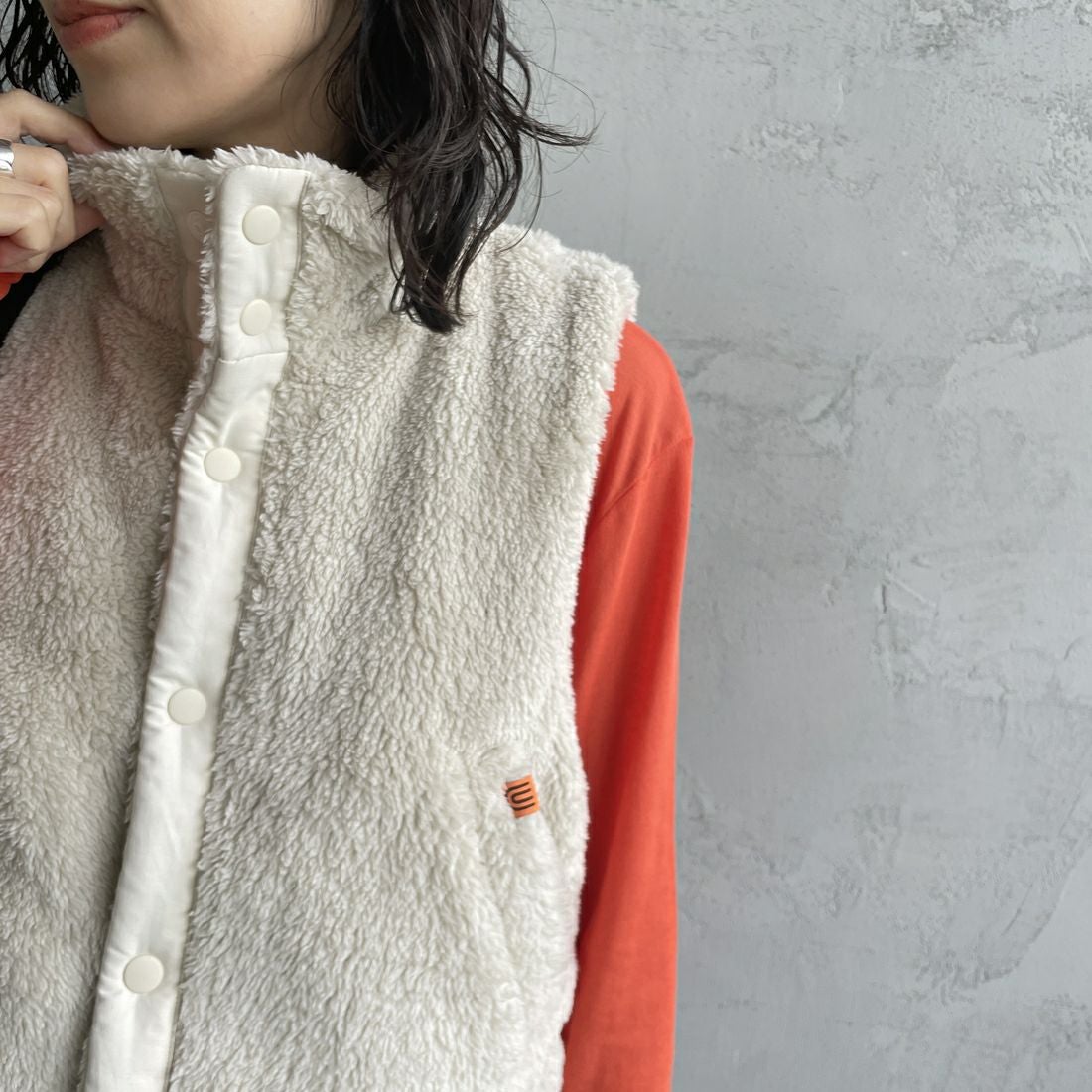 UNIVERSAL OVERALL [ユニバーサルオーバーオール] 別注 ショート丈ボアベスト [U2532436IN-JF] BEIGE