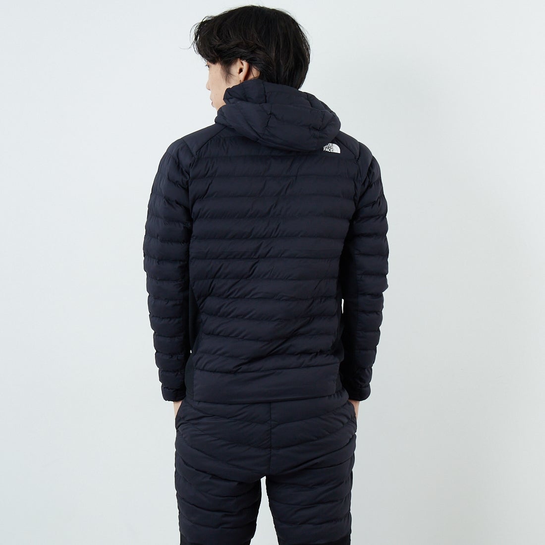 THE NORTH FACE [ザ ノースフェイス] レッドランフーディ [NY82576] K &&モデル身長：179cm 着用サイズ：M&&