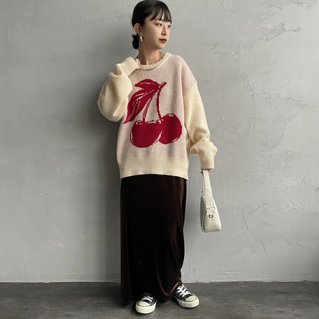 Noir Fabrik [ヌワールファブリック] アソートジャガードニットプルオーバー [NF25131043] 22 BEIGE &&モデル身長：150cm 着用サイズ：F&&