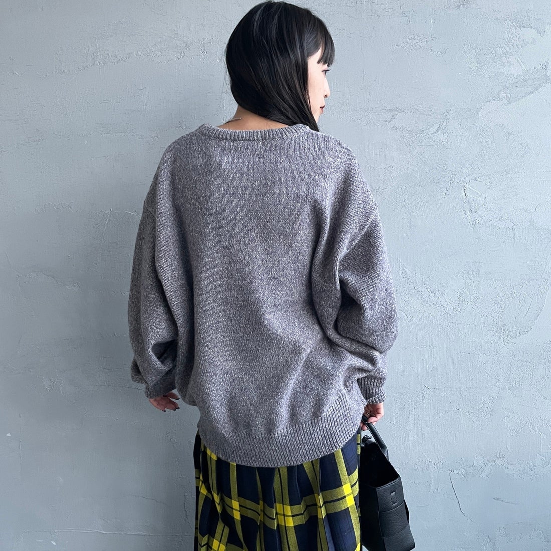 Noir Fabrik [ヌワールファブリック] アソートジャガードニットプルオーバー [NF25131043] 06 T.GRAY &&モデル身長：150cm 着用サイズ：F&&