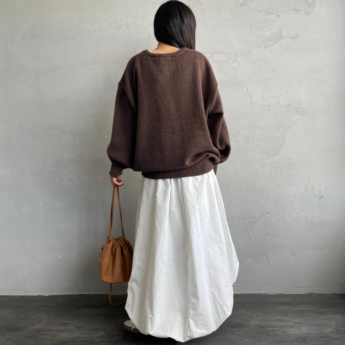 Noir Fabrik [ヌワールファブリック] アソートジャガードニットプルオーバー [NF25131043] 28 BROWN &&モデル身長：150cm 着用サイズ：F&&