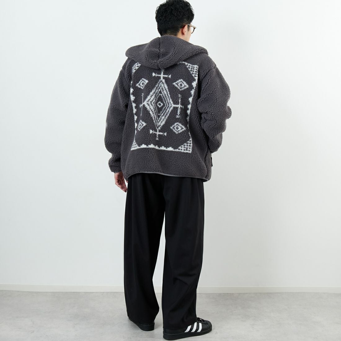 PENDLETON [ペンドルトン] ジップボアフーディ [5475-1025] 75 S.GRAY &&モデル身長：168cm 着用サイズ：M&&