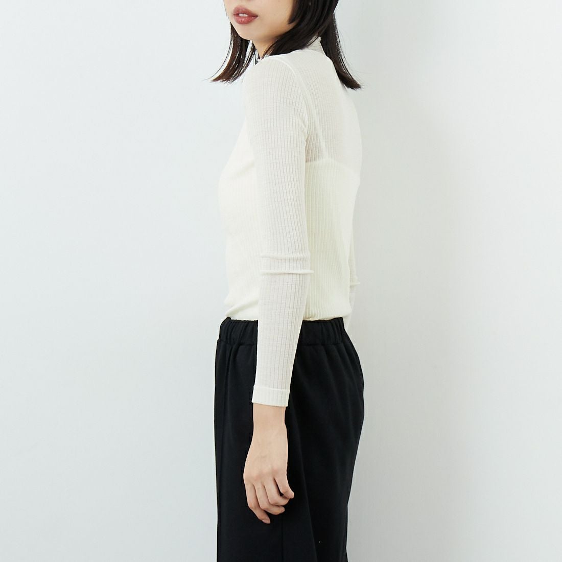 GICIPI [ジチピ] AGLIO/アーリオ ハイネックリブニットソー [2522A] PANNA &&モデル身長：162cm 着用サイズ：3&&