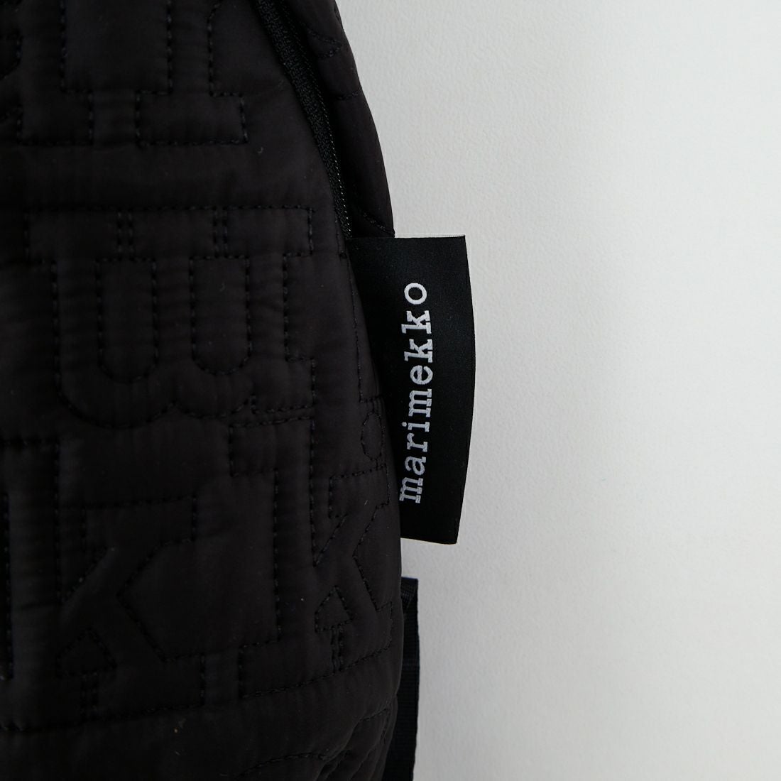 marimekko [マリメッコ] Joy ロゴバックパック [52259-6-94910] 99 ﾌﾞﾗｯｸ