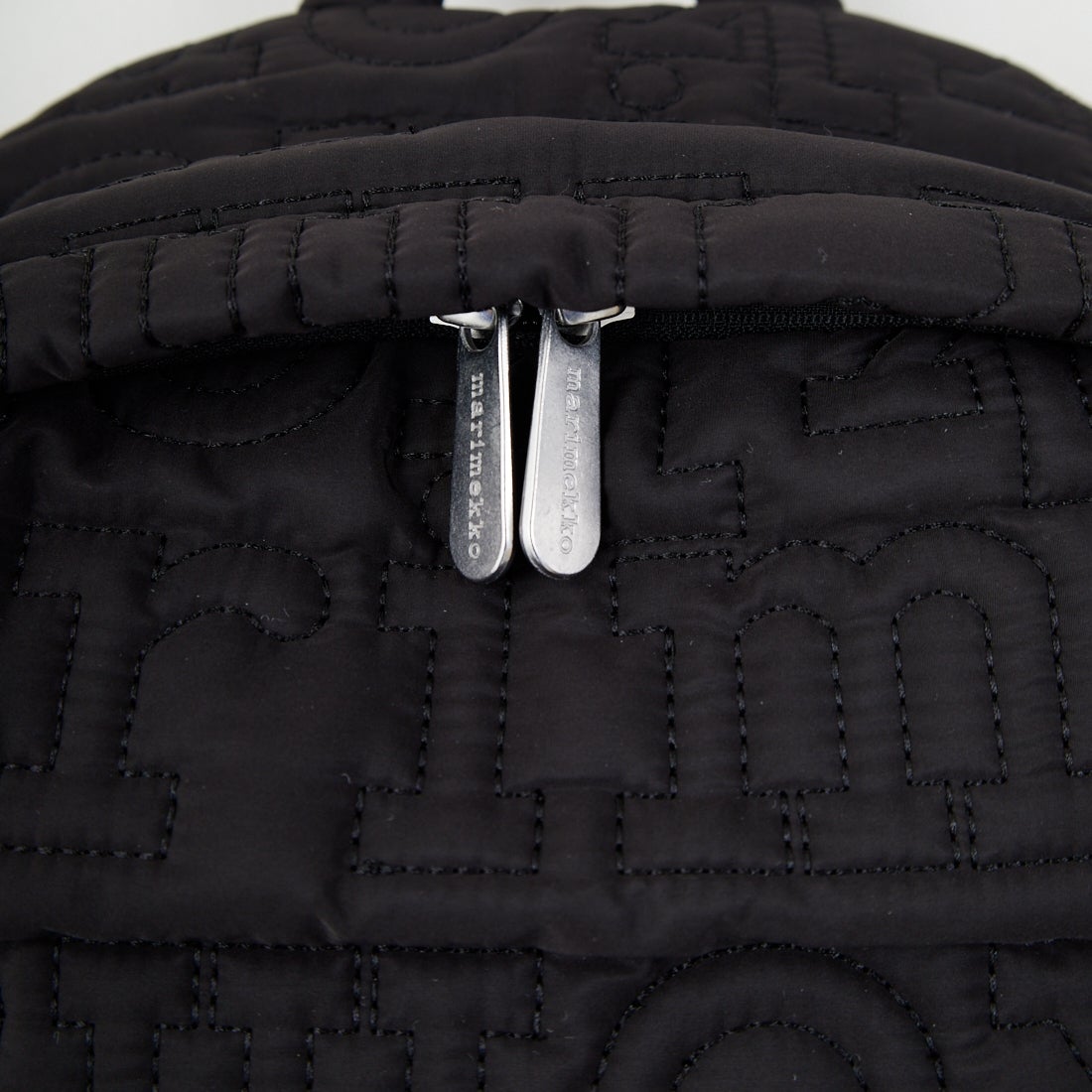 marimekko [マリメッコ] Joy ロゴバックパック [52259-6-94910] 99 ﾌﾞﾗｯｸ