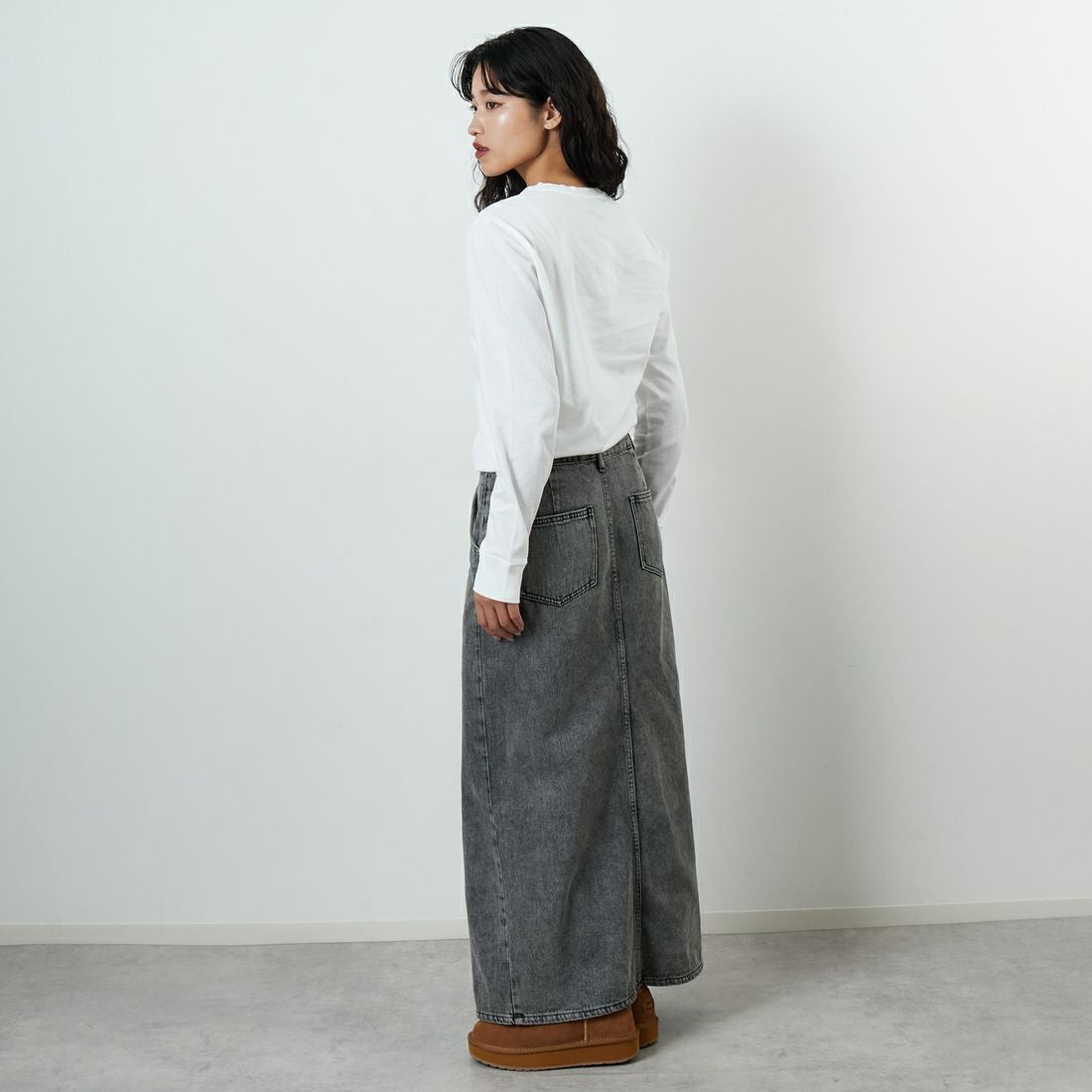 A.P.C. [アー・ペー・セー] Petite Rue Madame ロングスリーブTシャツ