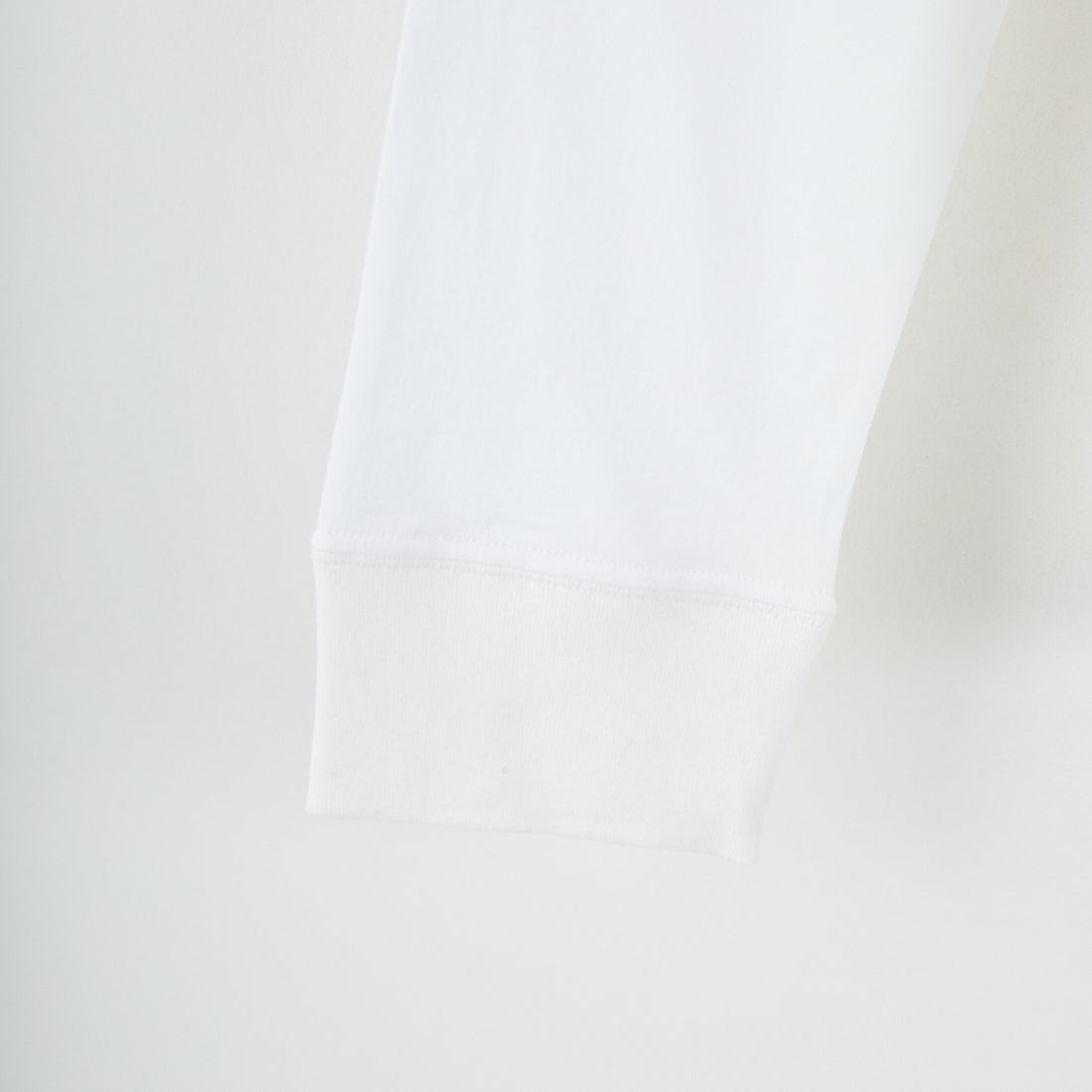 A.P.C. [アー・ペー・セー] Petite Rue Madame ロングスリーブTシャツ [PETITE-RUE-MADAME-H] 90 BLANC