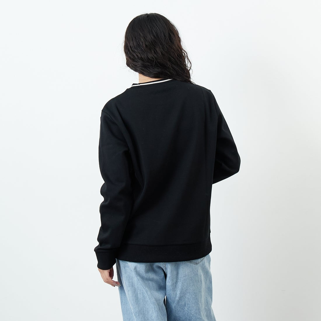 A.P.C. [アー・ペー・セー] Earl スウェットシャツ [SWEAT-EARL] 99 NOIR &&モデル身長：162cm 着用サイズ：S&&