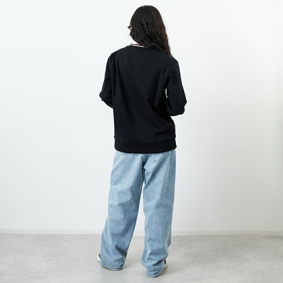 A.P.C. [アー・ペー・セー] Earl スウェットシャツ [SWEAT-EARL] 99 NOIR &&モデル身長：162cm 着用サイズ：S&&