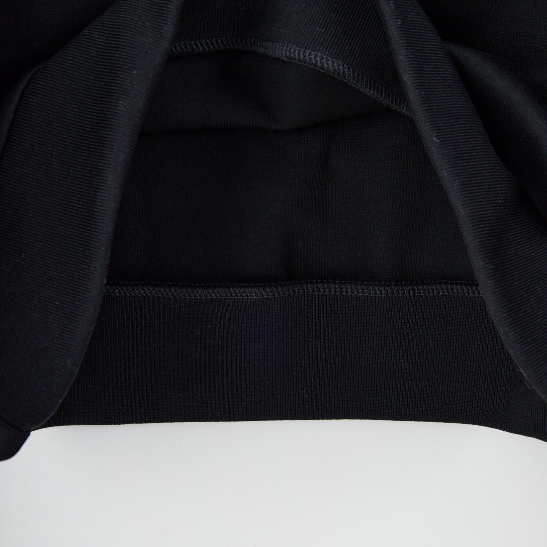 A.P.C. [アー・ペー・セー] Earl スウェットシャツ [SWEAT-EARL] 99 NOIR