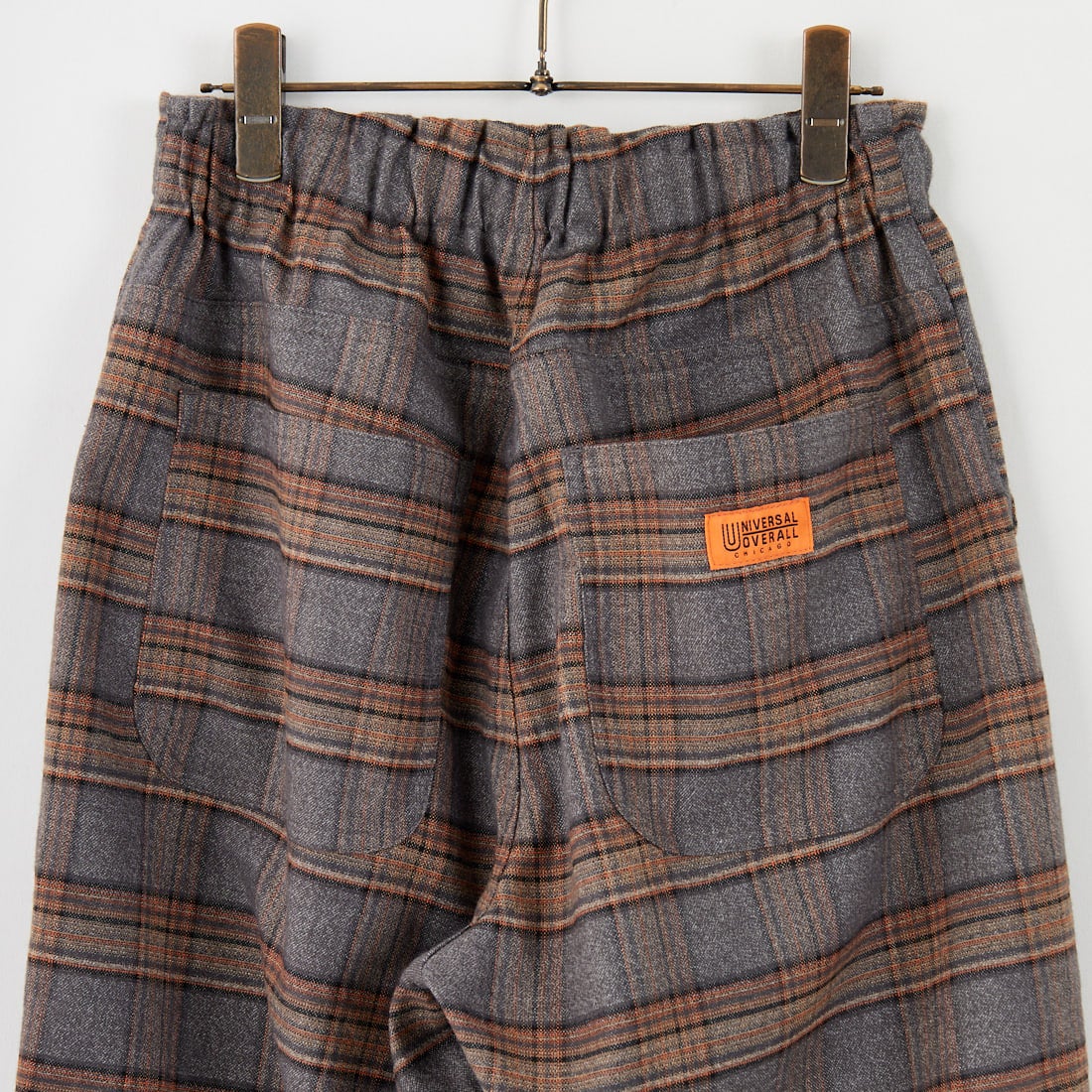 UNIVERSAL OVERALL [ユニバーサルオーバーオール] 別注 バックポケットイージーチェックパンツ [U2532600IN-A-JF] GRAY