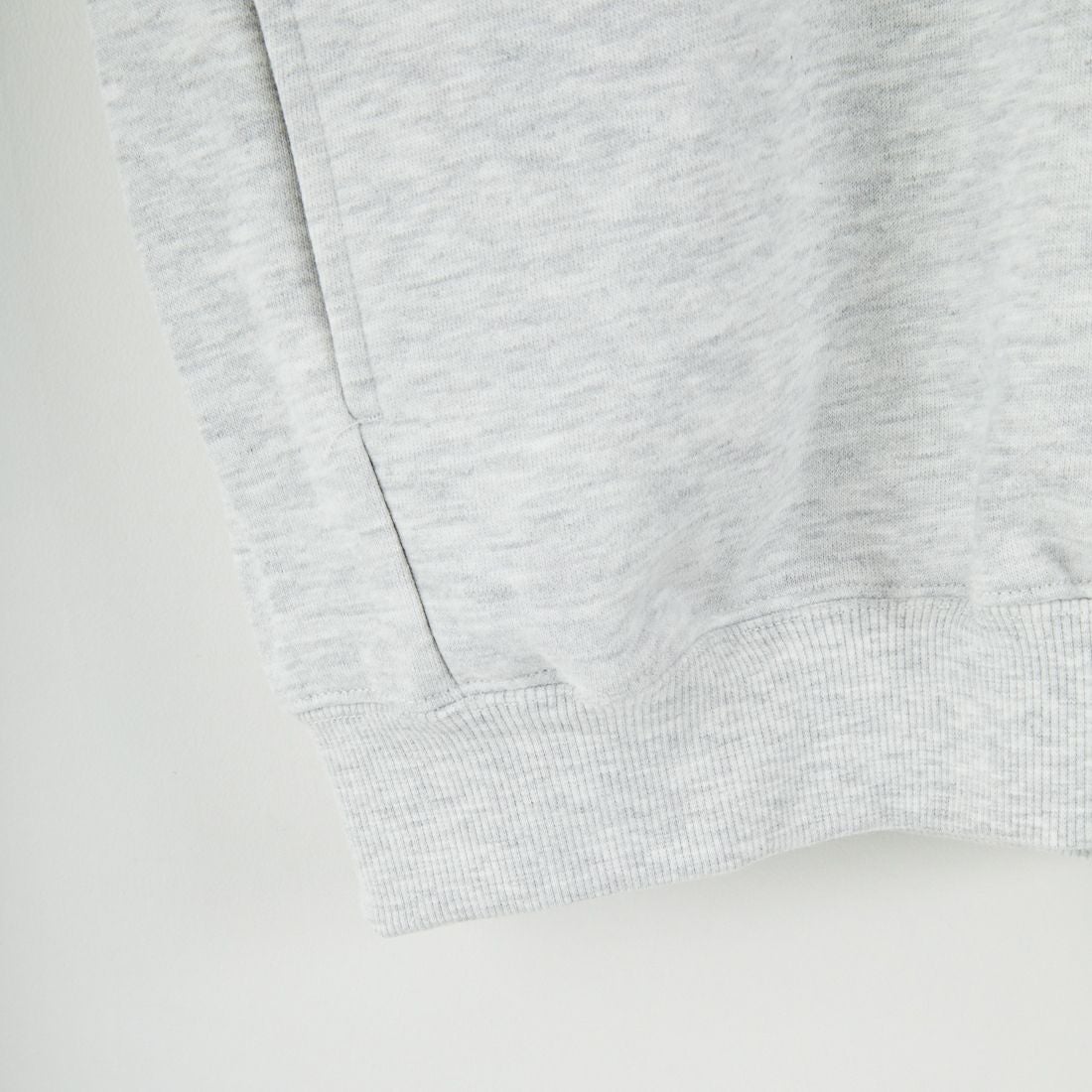 THOUSAND MILE [サウザンド マイル] 別注 ワンポイントロゴ クルーネックスウェット [TM252UK50510-JF] 11 LT.GRAY