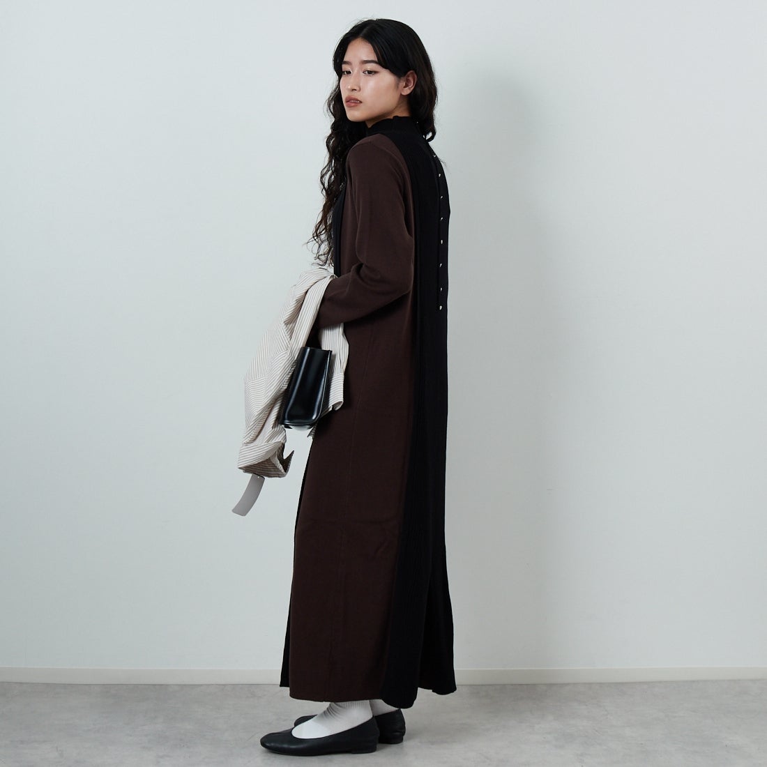 &g'aime [アンジェム] 配色ニットワンピース [986-67407] ﾌﾞﾗｳﾝ &&モデル身長：162cm 着用サイズ：F&&