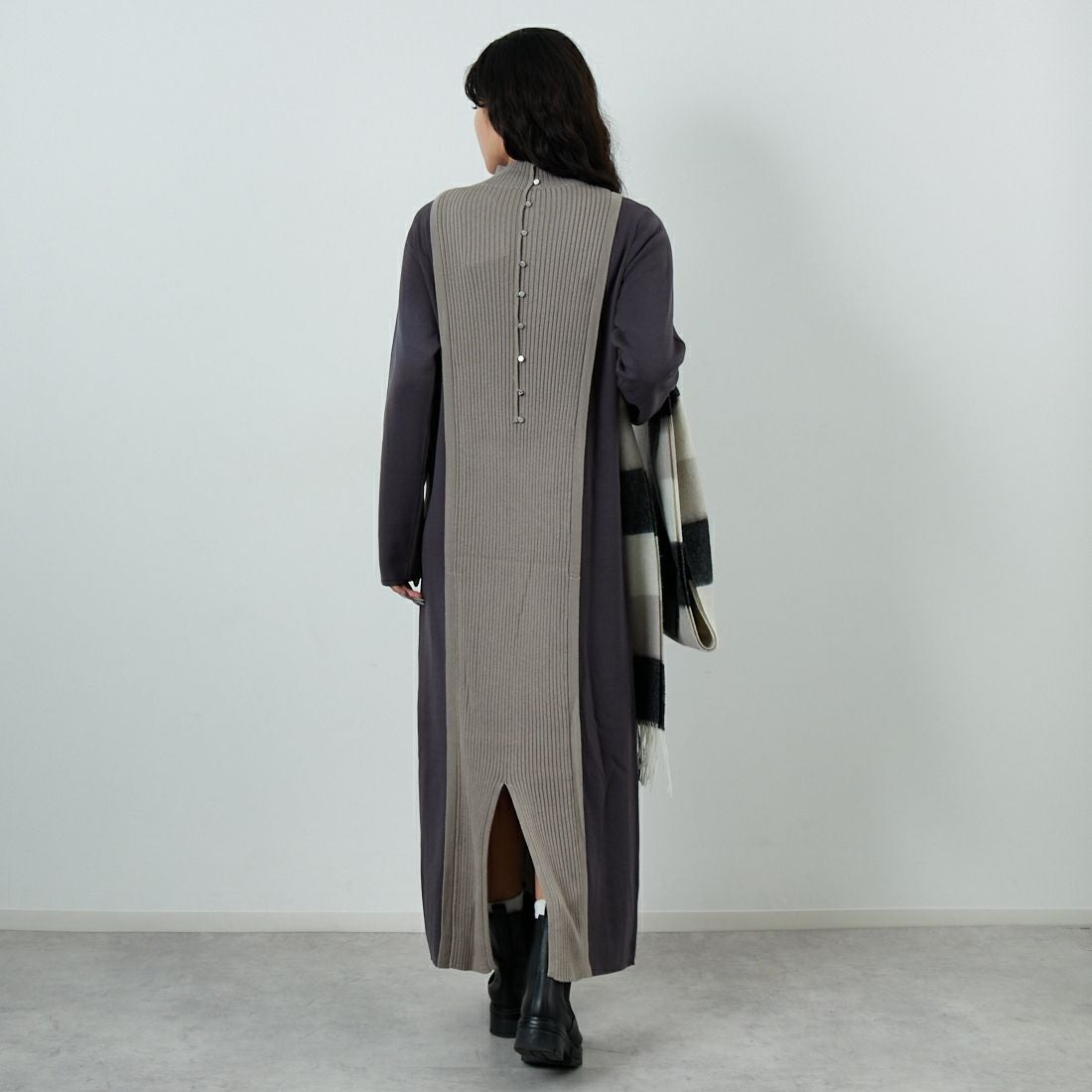 &g'aime [アンジェム] 配色ニットワンピース [986-67407]  ｸﾞﾚｰｼﾞｭ &g'aime [アンジェム] 配色ニットワンピース [986-67407]  ｸﾞﾚｰｼﾞｭ &g'aime [アンジェム] 配色ニットワンピース [986-67407] ﾁｬｺｰﾙ &&モデル身長：162cm 着用サイズ：F&&