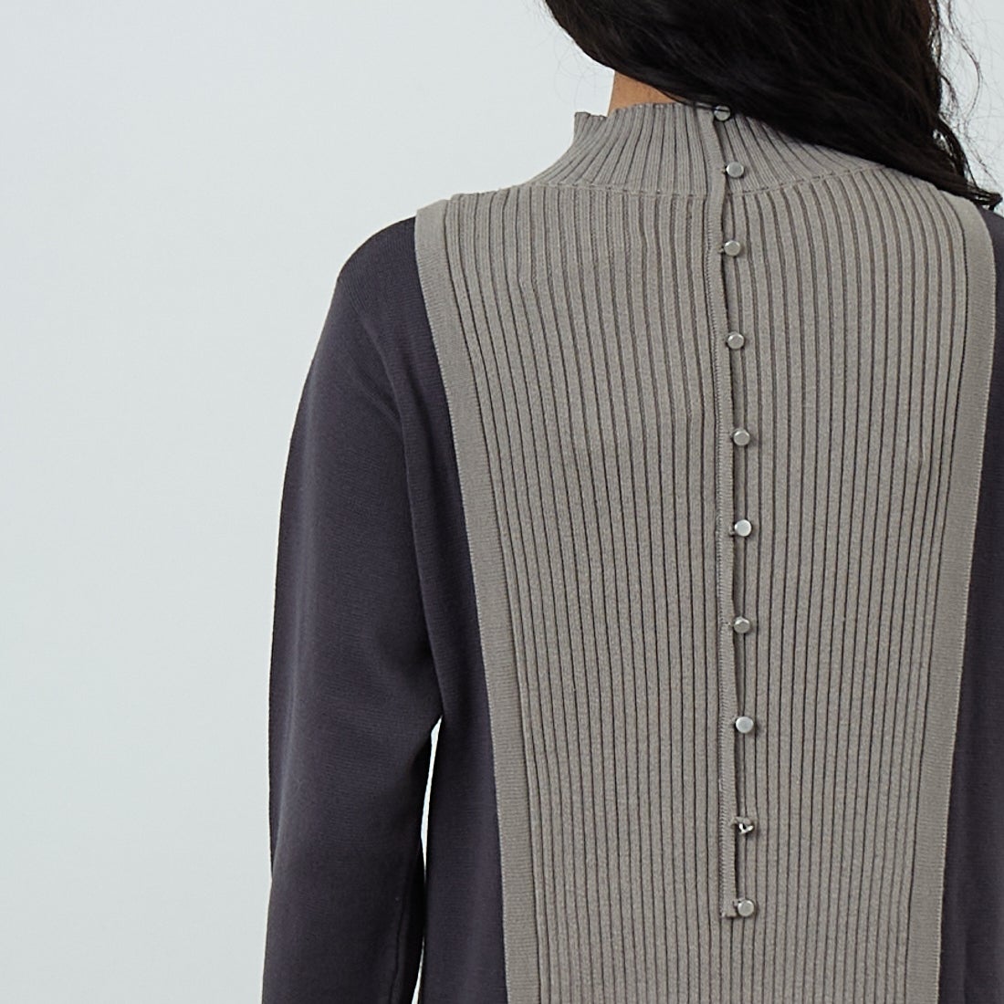 &g'aime [アンジェム] 配色ニットワンピース [986-67407]  ｸﾞﾚｰｼﾞｭ &g'aime [アンジェム] 配色ニットワンピース [986-67407]  ｸﾞﾚｰｼﾞｭ &g'aime [アンジェム] 配色ニットワンピース [986-67407] ﾁｬｺｰﾙ &&モデル身長：162cm 着用サイズ：F&&