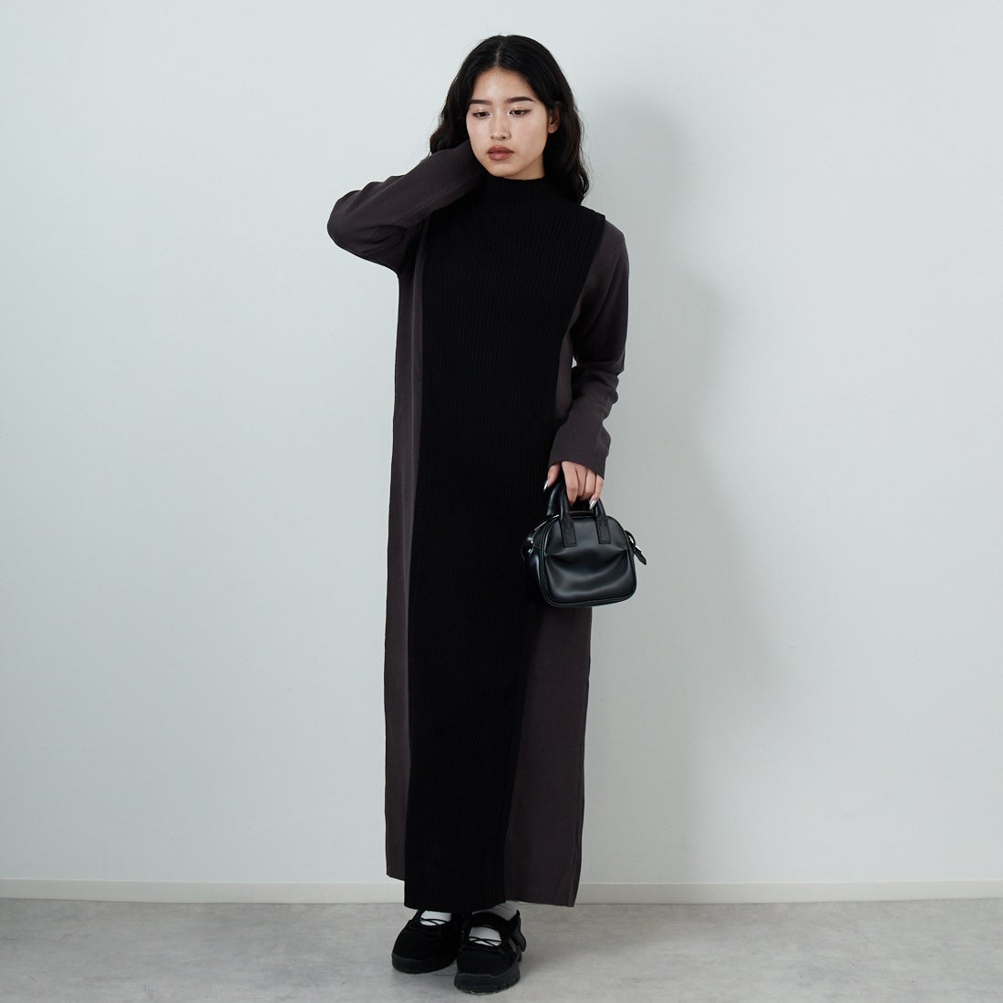 &g'aime [アンジェム] 配色ニットワンピース [986-67407] ﾁｬｺｰﾙ &&モデル身長：162cm 着用サイズ：F&&
