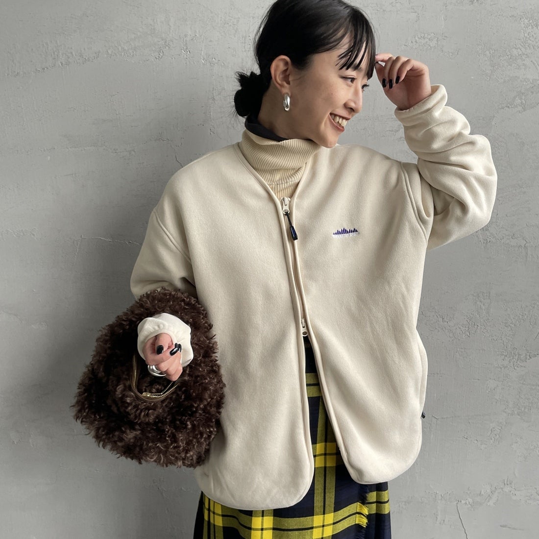 03 OFF WHT&&モデル身長：150cm 着用サイズ：XS&&