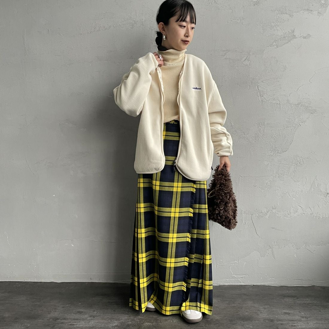 THOUSAND MILE [サウザンド マイル] ニットフリースジップカーディガン [TM252KF00160] 03 OFF WHT &&モデル身長：150cm 着用サイズ：XS&&