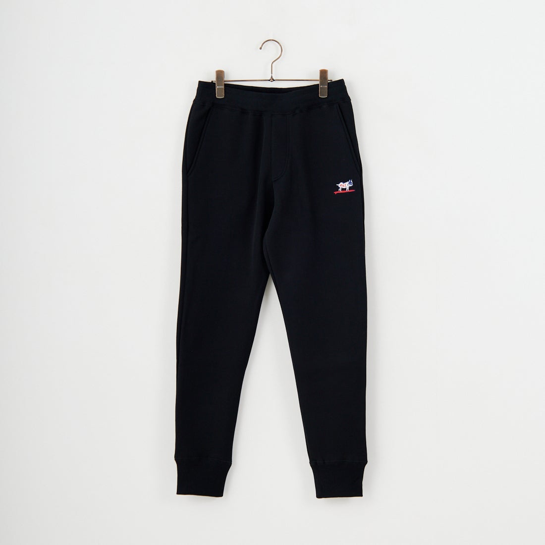 01 BLACK
