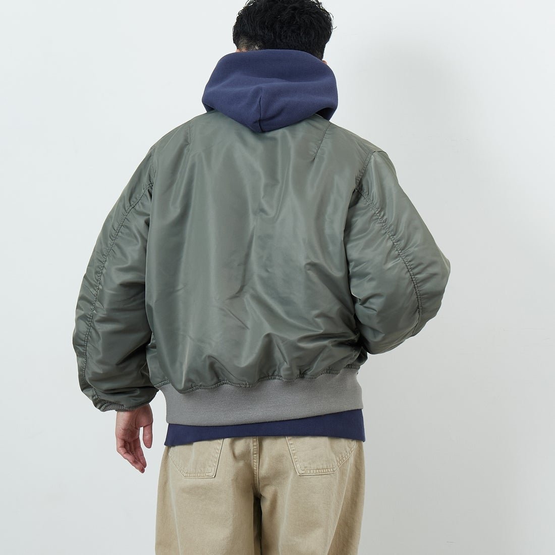 Jeans Factory Clothes [ジーンズファクトリークローズ] MA-1ジャケット [JFC-254-067] SAGE &&モデル身長：168cm 着用サイズ：M&&