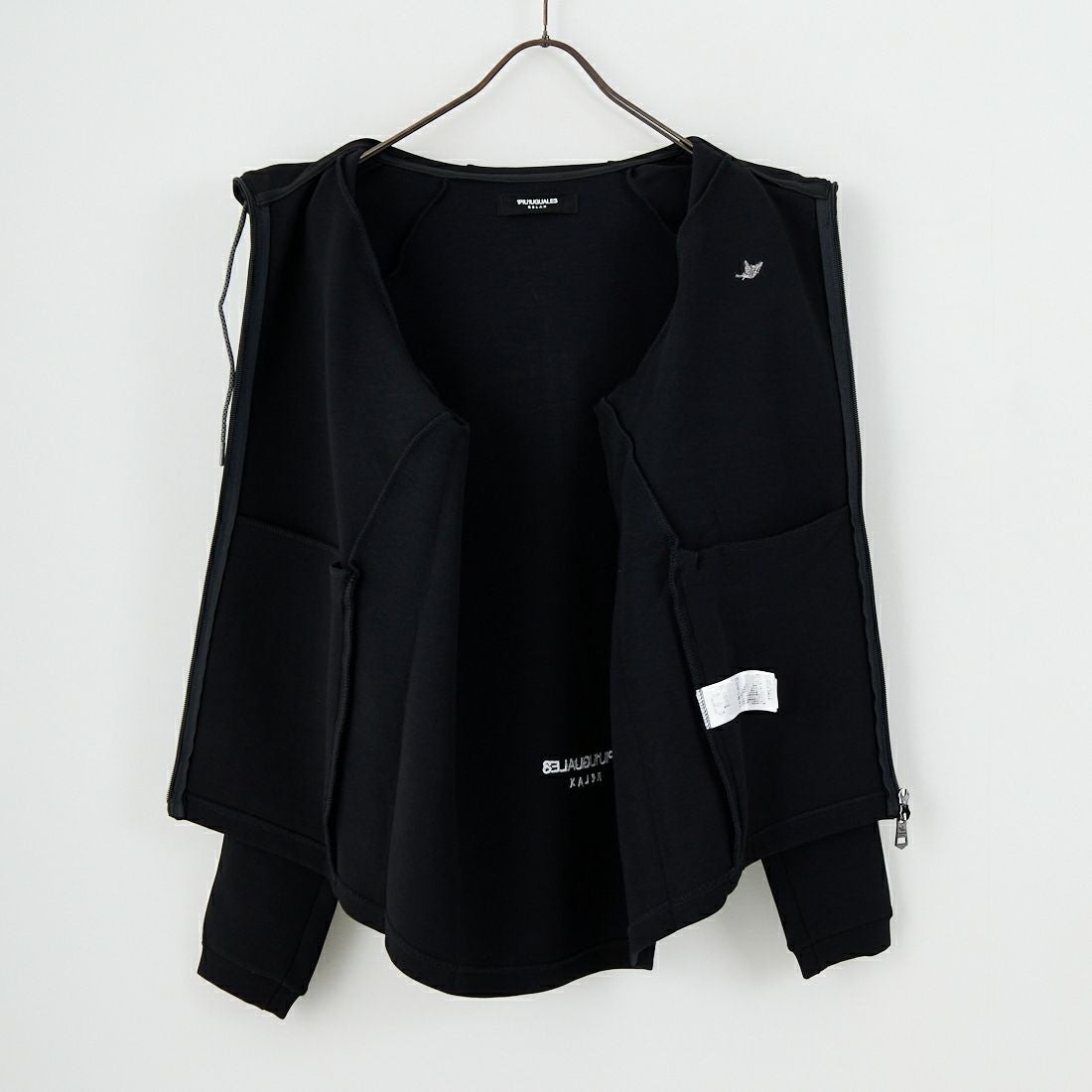 1PIU1UGUALE3 RELAX [ウノ ピゥ ウノ ウグァーレ トレ] パイピングスムースジップパーカー [USO-25114] SN90 BLACK