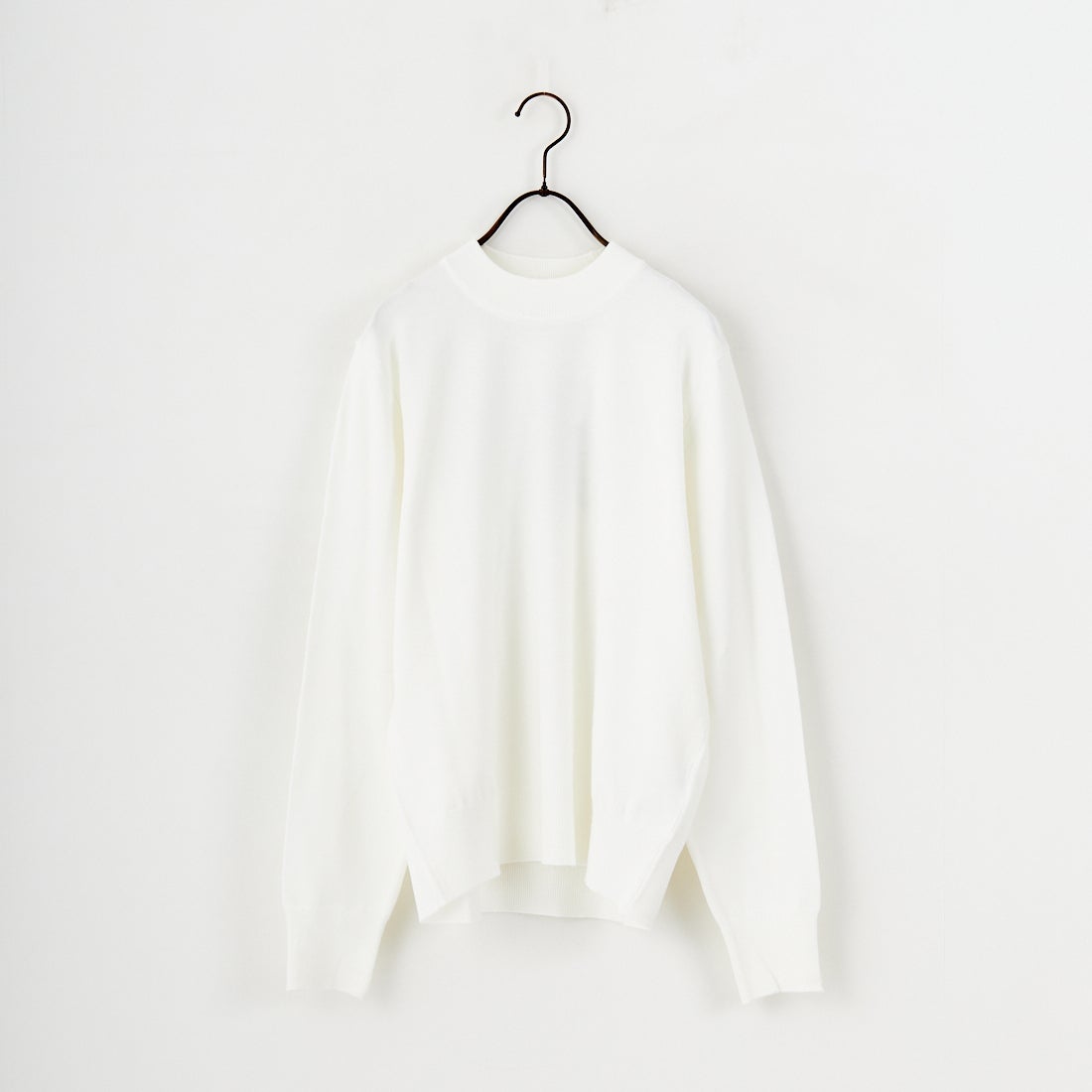 001 WHITE