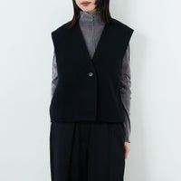 80 BLACK&&モデル身長：162cm 着用サイズ：36&&