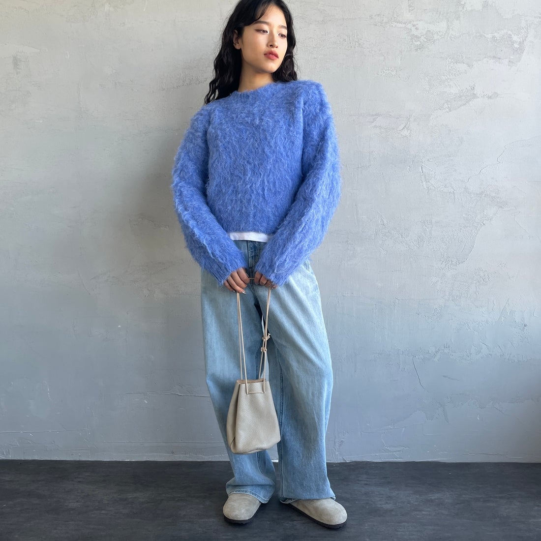 Noir Fabrik [ヌワールファブリック] シャギーニットプルオーバー [12600-WG] BLUE &&モデル身長：162cm 着用サイズ：F&&