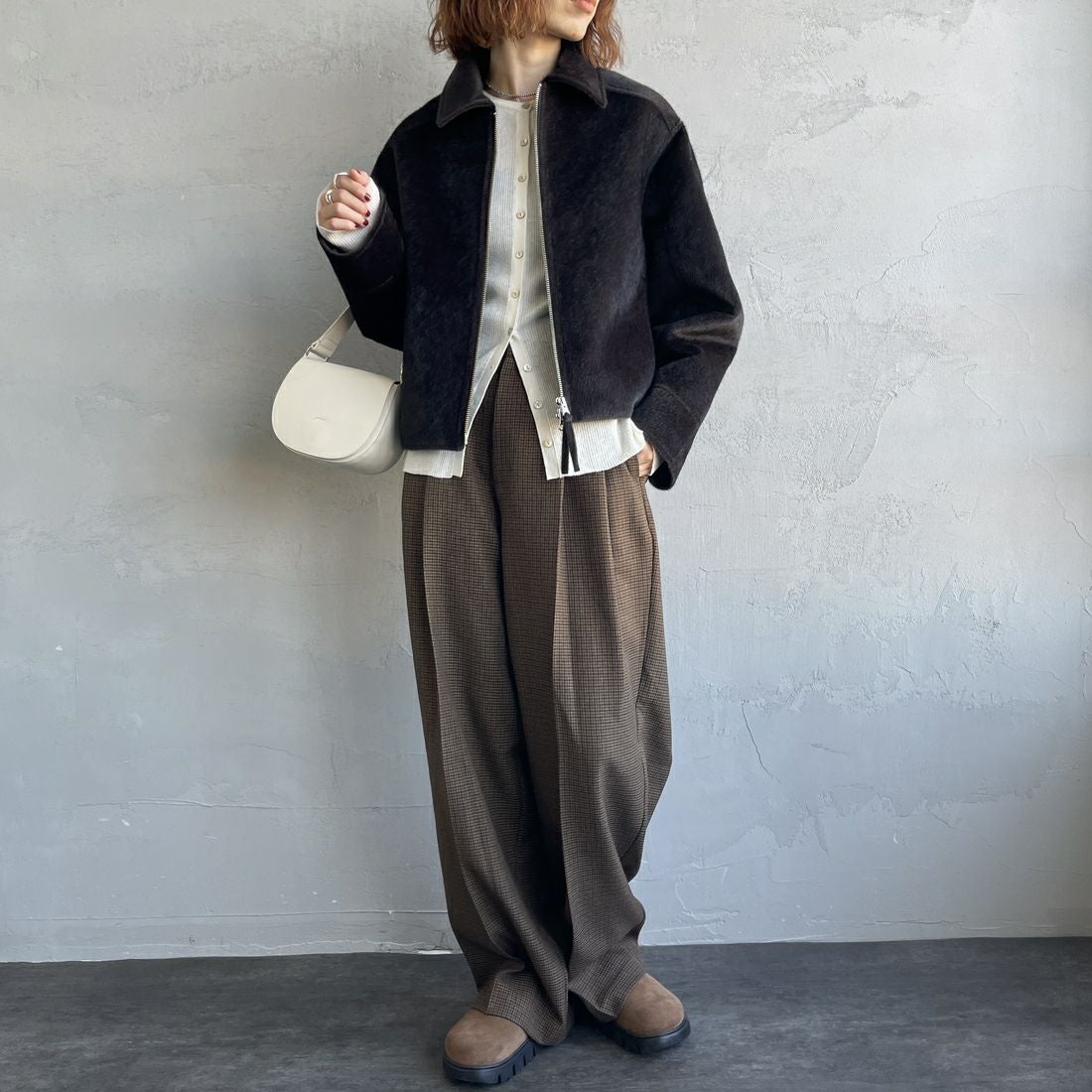 Noir Fabrik [ヌワールファブリック] ホースファージップジャケット [25551-HN] BROWN &&モデル身長：158cm 着用サイズ：F&&