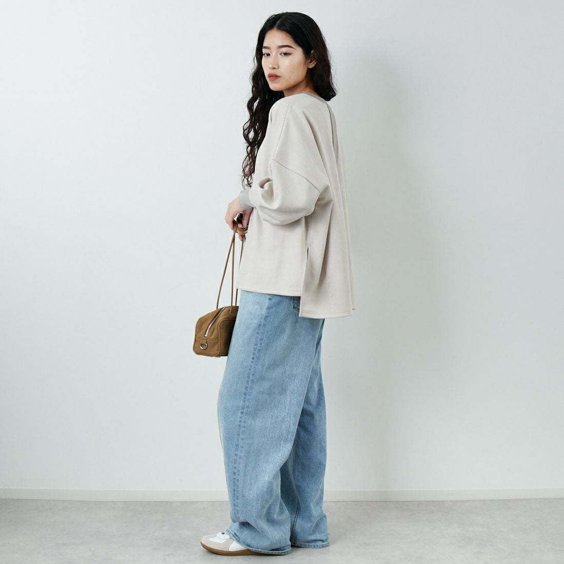 Jf Ready Made [ジェイエフレディメイド] スエードリブワイドプルオーバー [3225603] ｸﾞﾚｰﾍﾞｰｼﾞｭ &&モデル身長：162cm 着用サイズ：F&&