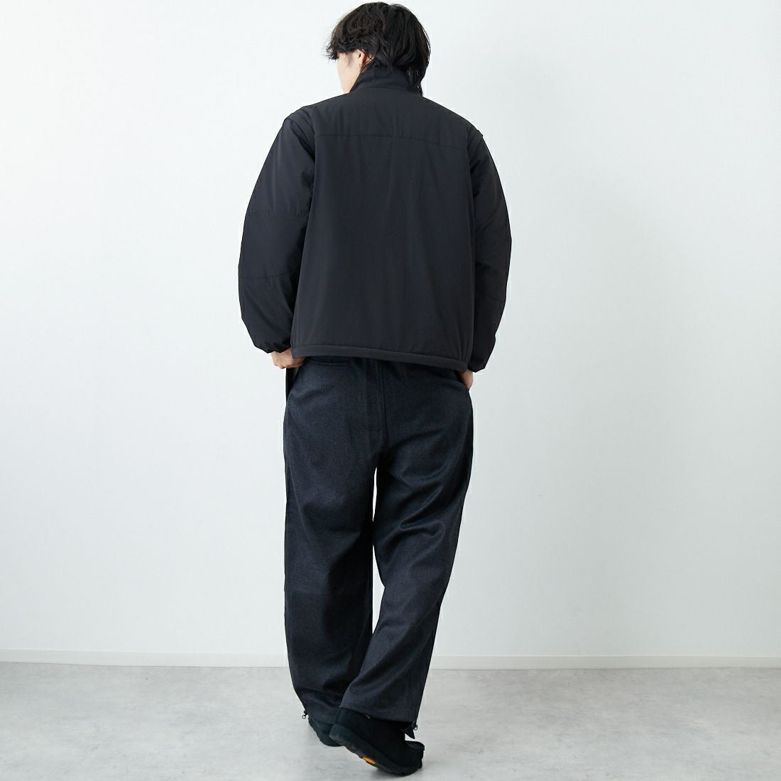 Jeans Factory Clothes [ジーンズファクトリークローズ] ECWCS スリングユニットジャケット [JFC-254-068] BLACK &&モデル身長：179cm 着用サイズ：M&&
