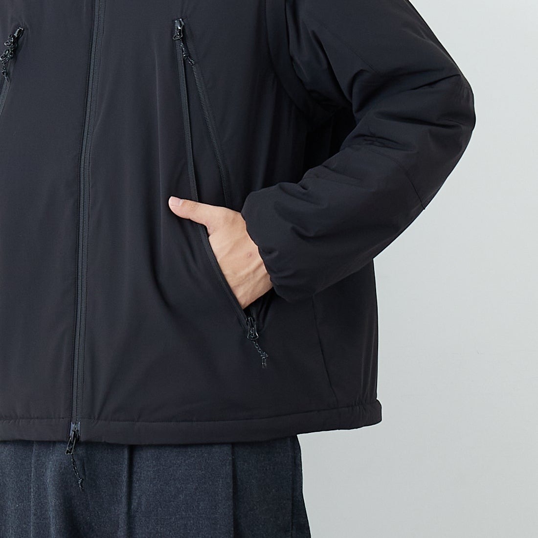 Jeans Factory Clothes [ジーンズファクトリークローズ] ECWCS スリングユニットジャケット [JFC-254-068] BLACK &&モデル身長：179cm 着用サイズ：M&&