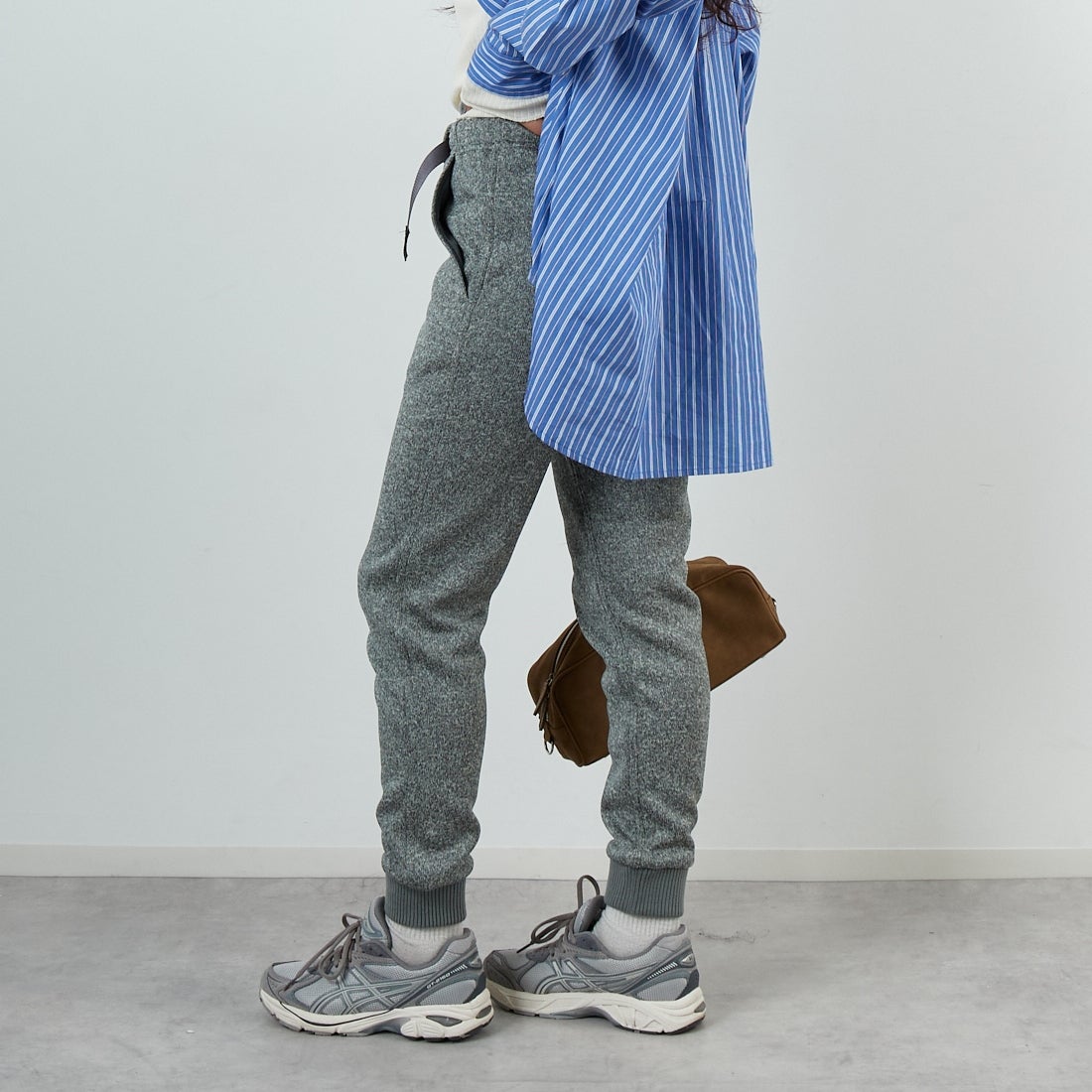 GRAMiCCi [グラミチ] ボンディングニットフリースナローリブパンツ [G2FU-P018] H.GREY &&モデル身長：162cm 着用サイズ：XS&&