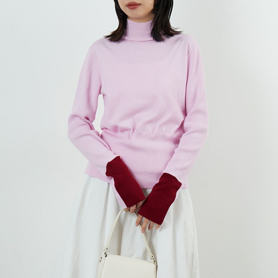 WHYTO. [ホワイト] カラーブロックニット [WHT25FKN4039] LTPINK &&モデル身長：162cm 着用サイズ：F&&